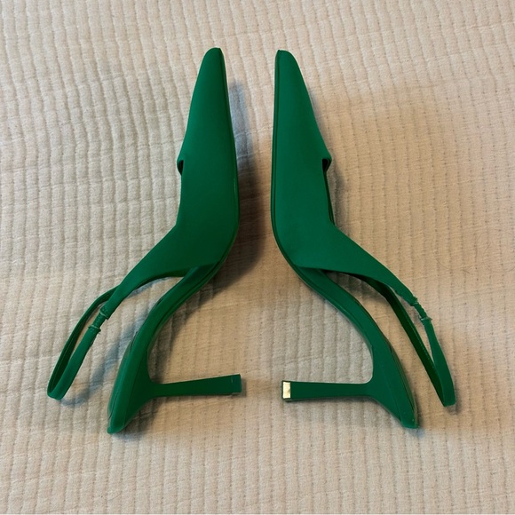 Zara Green Pointed Slingback Heels - Picture 4 of 4